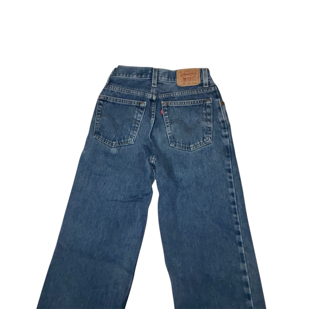 relaxed slim fit levis blue jeans straight leg